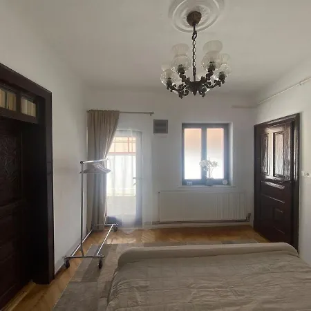 Old Traditional Courtyard House