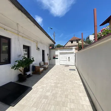Old Traditional Courtyard House Casa de Férias