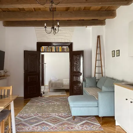 Casa de Férias Old Traditional Courtyard House *