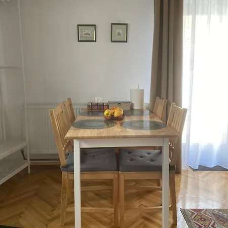 Old Traditional Courtyard House Hébergement de vacances