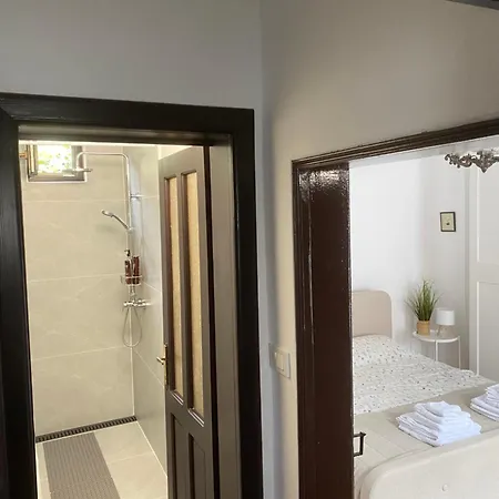 Hébergement de vacances Old Traditional Courtyard House *