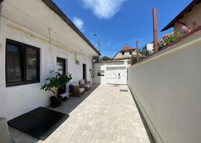 Old Traditional Courtyard House Holiday home