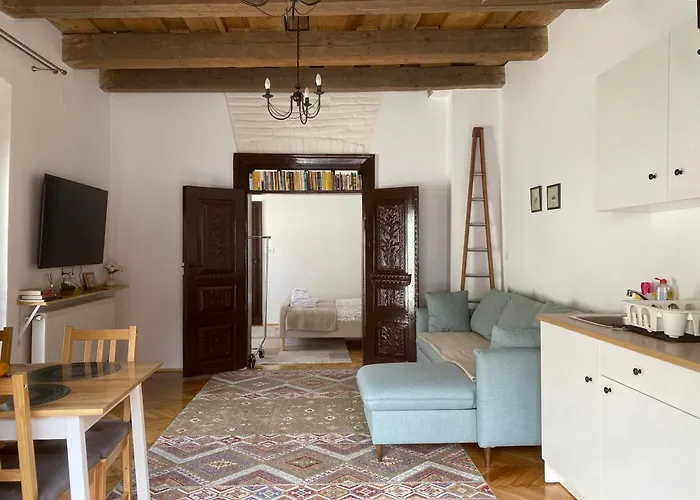 Holiday home Old Traditional Courtyard House *