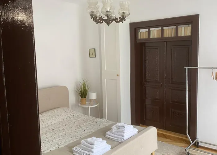 Holiday home Old Traditional Courtyard House Brasov